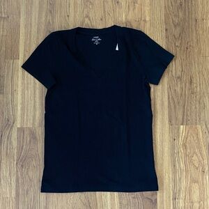 BNWT J Crew Factory Black V-Neck Short Sleeve Tee Size Medium